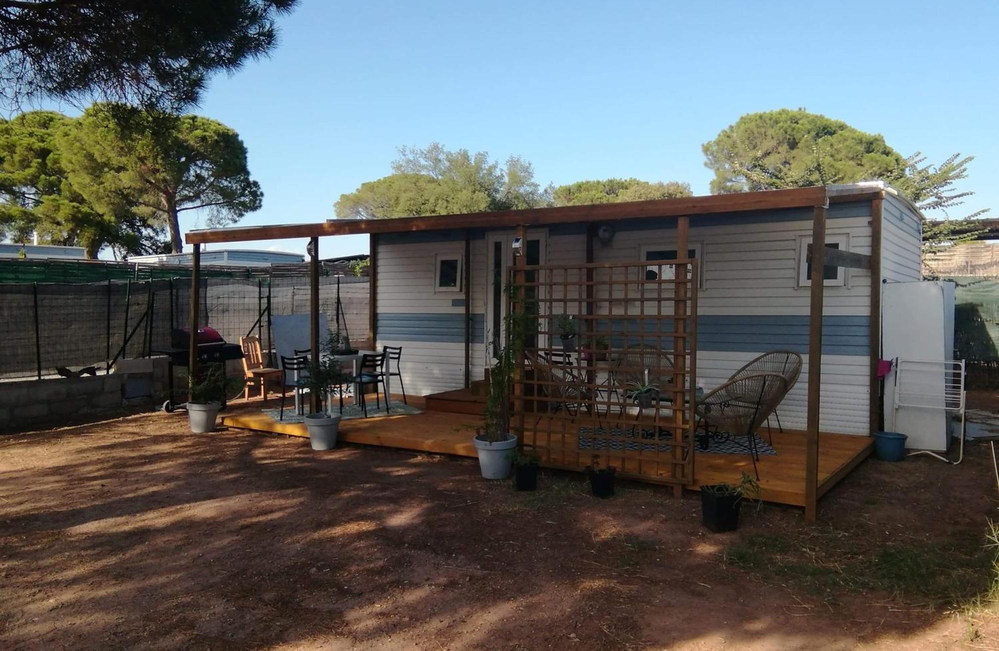 Mobilhome A Frejus A 15 Minute De La Mer Sur Terrain Independant Zimmer foto